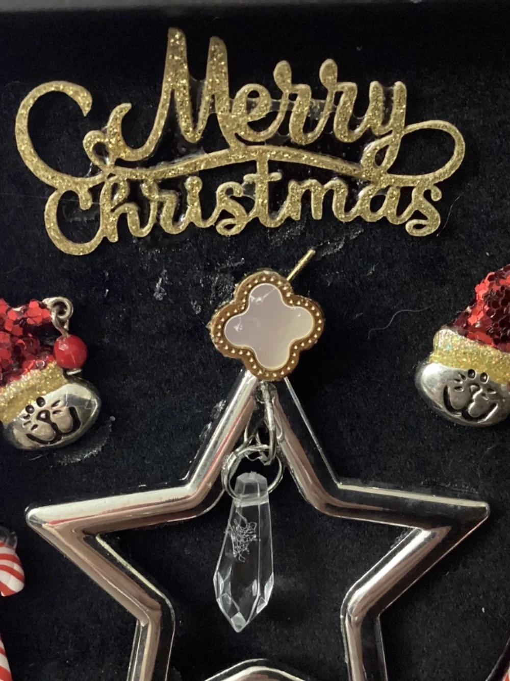 Handmade upcycled Christmas jewelry Art pewter brooch silvertone star kittys